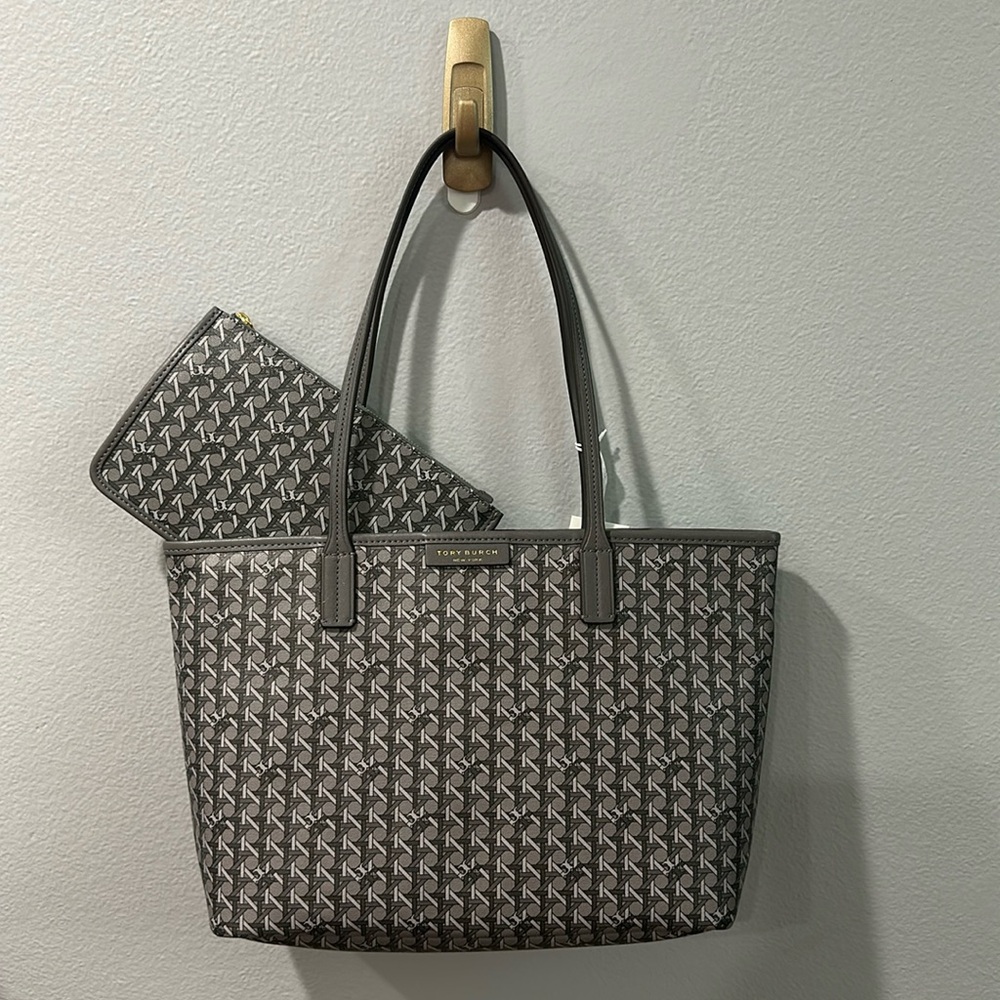 NWT Tory Burch neutral tone grey tote bag with attached wristlet